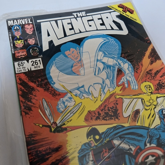Marvel The Avengers Comic Book - Picture 2 of 6